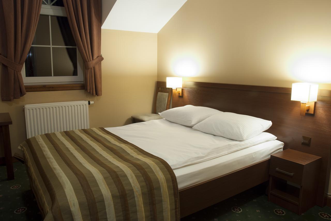 Hotel Dwor Galicja Stalowa Wola Luaran gambar